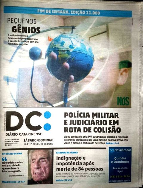 Capa do jornal Diário Catarinense dominical com a matéria sobre o NAAHS