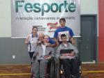 Atleta Paulo Roberto Perão de Lima, prata na bocha paralimpica, com sua equipe