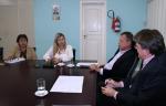 foto mesa de reunião Reunião na SED discute assuntos referente a Educação Especial no Estado