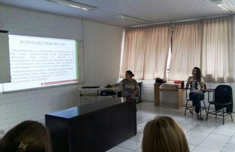 Foto Centro de Educação Infantil Lício Mauro da Silveira recebe a devolutiva do projeto de extensão