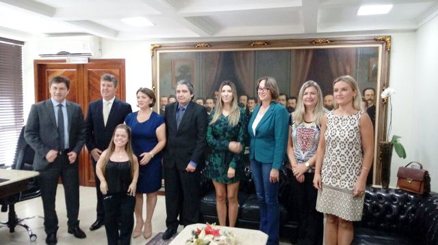 Presidente da FCEE assina convênio SC Acessível Presidente da FCEE assina convênio SC Acessível