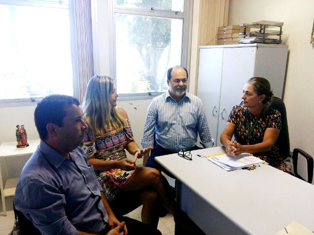 Reunião no Hospital Regional de São José discute atendimentos do Serviço de Reabilitação Visual Reunião no Hospital Regional de São José discute atendimentos do Serviço de Reabilitação Visual