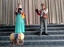 Casal de manezinhos e apresentadores do Festival